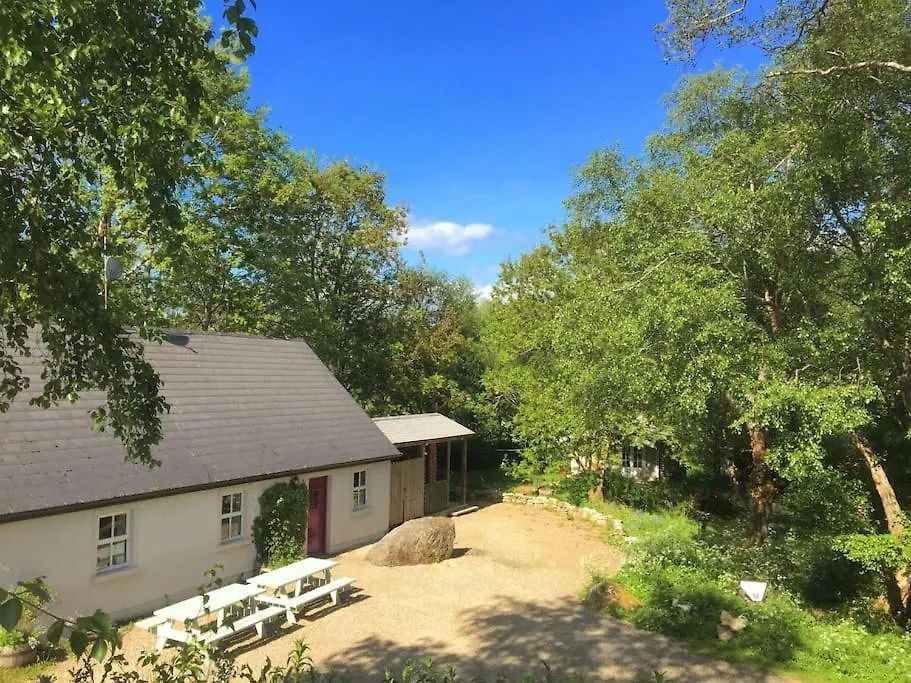 Cottage At The Heart Of Teapot Lane Glamping-1